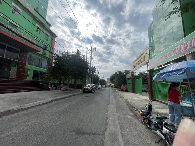 Bán đất đường Nguyễn Văn quá quận 12