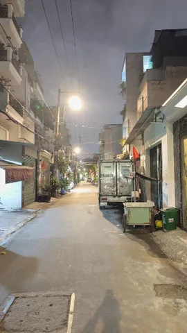 Bán nhà 5 Tầng Thang Máy, DT: 80m² ngang 4m giá 9.5 tỷ Phường Bình Trị Đông