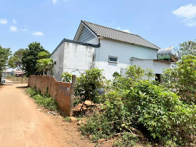 🔥 GÓC 2 MẶT TIỀN CƯ SUÊ – BUÔN RƯ
📍 Hẻm C1 – Tỉnh Lộ 8, khu dân cư đông, đường rộng, ô tô tránh thoải mái.