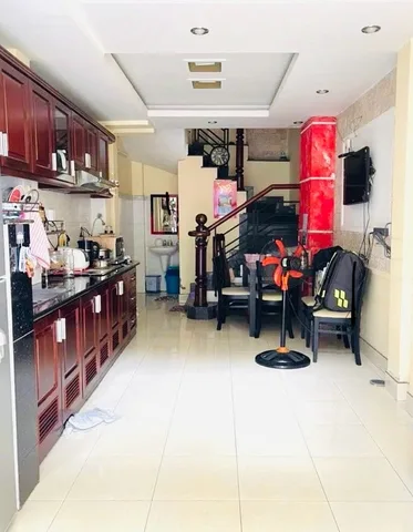 Quận 6-Hậu Giang -nhà 5 Tầng - 4pn -Xe Hơi Đổ cửa –Giá 5.95 Tỷ ( TL)