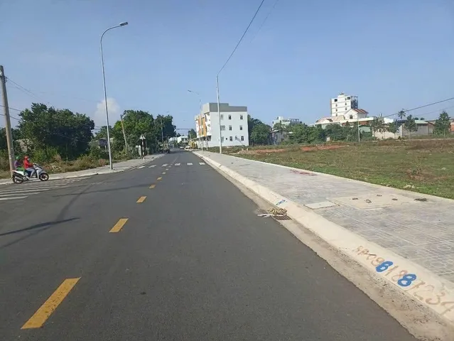 Bán đất 129.1m² ngang 5m giá 2.63 tỷ Xã Long Điền