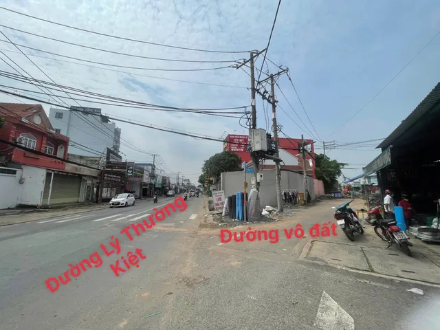 BÁN ĐẤT THỔ CƯ – XÂY DỰNG HOÀN CÔNG OK – TRUNG TÂM THỊ TRẤN HÓC MÔN GIÁ 3.5 TỶ