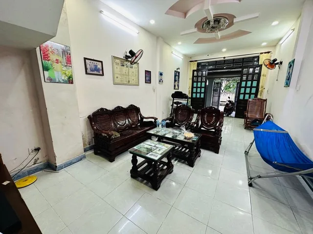 Bán nhà 3 tầng, hẻm ô tô, đường Man Thiện, Quận 9, giá chỉ 6.8 tỷ