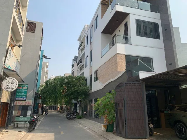 Bán nhà gấp 4 HXH LÊ ĐỨC ANH BÌNH TÂN
