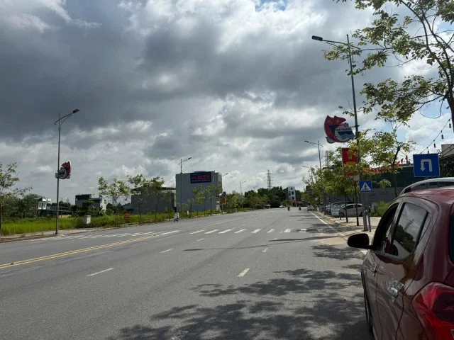 Bán đất 94.5m² ngang 5.5m giá 6.1 tỷ Phường Vân Phú