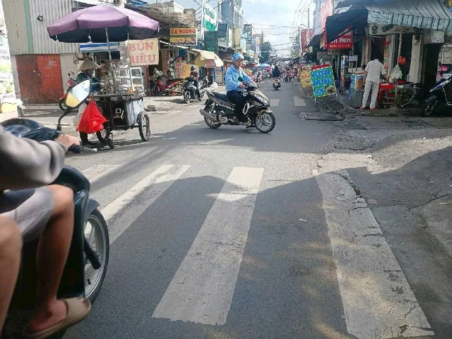 Mặt Tiền Đường Ấp Chiến Lược - Nhà 4 Tầng , DT: 81m² ngang 4,5m giá 9.4 tỷ Phường Bình Hưng Hòa
