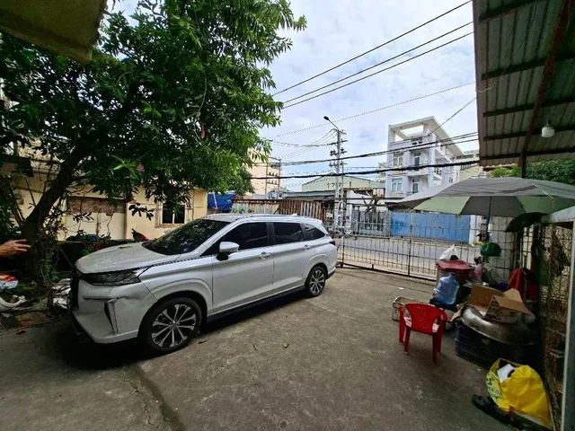 Bán nhà  gấp Cấp 4 Mặt Tiền Bình Trị Đông Bình Tân
