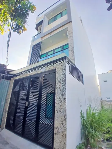 Nhà Gần Biển, 3 Tầng 1 Tum — Bán Gấp
  • Hẻm Đường Biển Trần Phú, Vĩnh Nguyên, Nha Trang. Rộng 3m
  • Thiết Kế Vừa Ở Vừa Cho Th.u.ê với 3 Căn Hộ Full Nội Thất, Bếp, WC Riêng biệt.