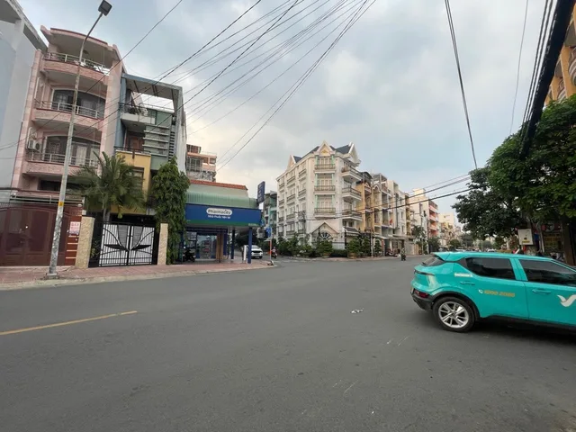 Bán nhà mặt tiền KD Chợ Lớn – Trần Văn Kiểu, 4x25m, 4 tầng giá chỉ hơn 17 tỷ