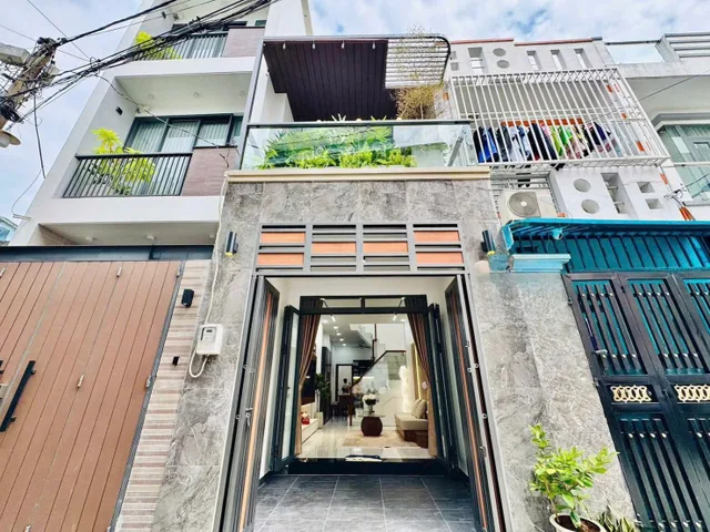 Dưới 3 tỷ lên siêu phẩm 49.3m² Hoàng Việt gần Bờ Kè, xây trệt 2 lầu. Hẻm oto, sổ riêng sẵn