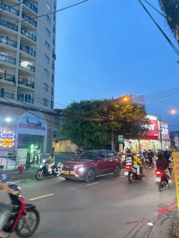 Bán nhà 1 Trệt, 1 Lửng, Đường Tân Trụ , DT: 118m² full thổ cư ngang 5m giá 14.75 tỷ tại Phường Tân Sơn