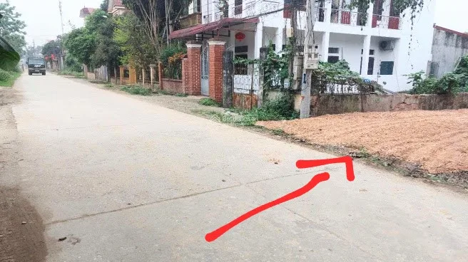 bán lô đất ở  Sóc Sơn Hà Nội diện tích 100 mét giá 1 tỷ 1 mặt đường trục trính kinh doanh