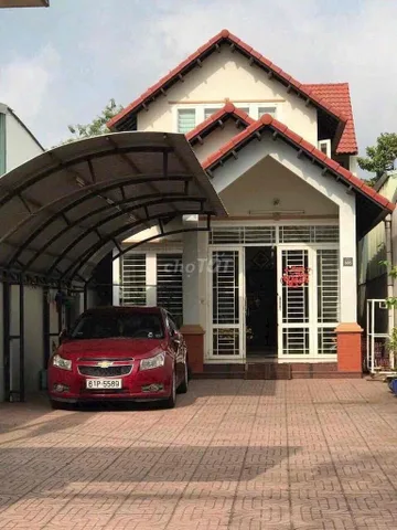 10tỷ9 nhà mặt tiền kinh doanh Huỳnh Văn lủy 13tỷ giảm còn 11 tỷ