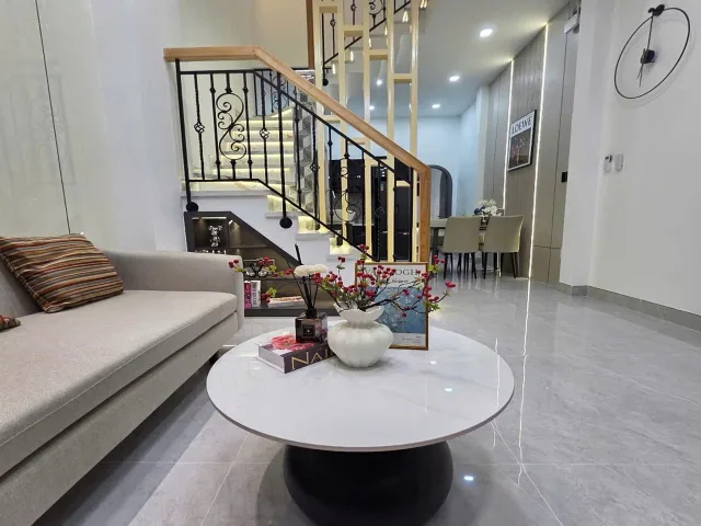 L1654 ⭐️ sát Emart Phan Huy Ích, SHR, Vuông, HXH, 2 tầng, 3.7x12m, 5.x tỷ
