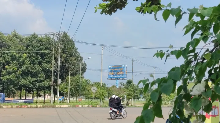 🍍 NGAY NGÃ 5 KCN DAUGIAY: