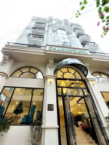 BÁN TÒA KHÁCH SẠN MẶT PHỐ GIANG VĂN MINH. 290M2 - 9 TẦNG. THANG MÁY. 33 PHÒNG.
