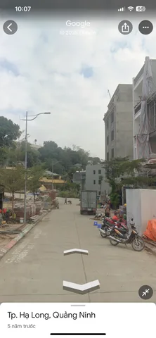 BÁN 3 LÔ NHÀ ỐNG LIỀN NHAU KĐT ĐỒI NGÂN HÀNG,CỘT2,PHƯỜNG HẠ LONG