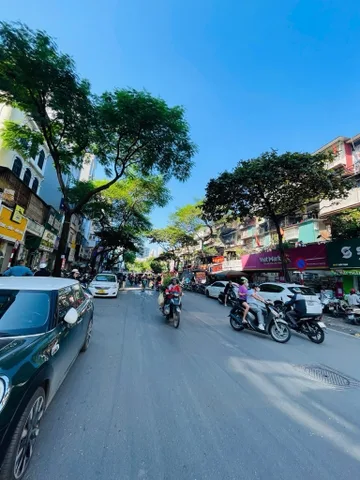 Bán nhà Thái Thịnh 64m² ngang 4m giá 23.5 tỷ Phường Đống Đa