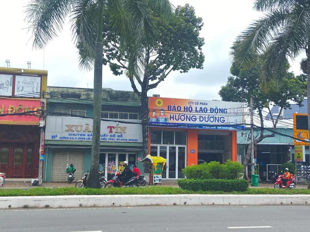 CHO THUÊ NHÀ MẶT TIỀN 3 THÁNG 2 VỊ TRÍ ĐẸP KINH DOANH