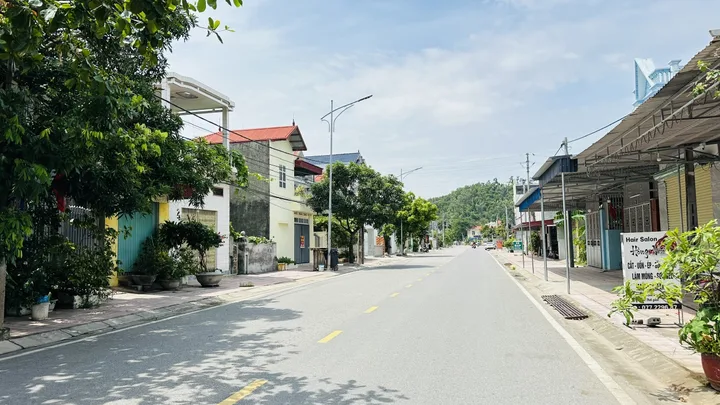 Bán lô đất mặt đường 405 Hữu Bằng, Kiến Thụy, Hải Phòng.