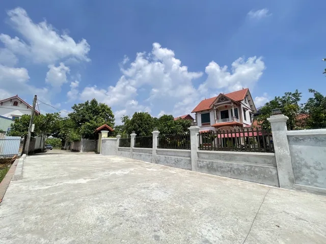 Bán 57 m Tại Sơn Đoài - Tân Minh sát Bìa Đồng Thoáng Mát diện tích sử Dụng 80 m