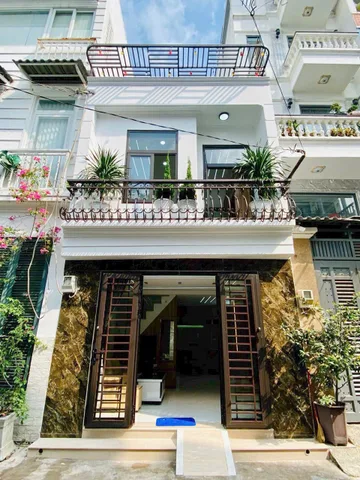 BÁN GẤP NHÀ 1 trệt 1 lầu 45,5m2 giá 2 tỷ 650tr Đường Lê Quang Định P11 Quận Bình Thạnh HCM