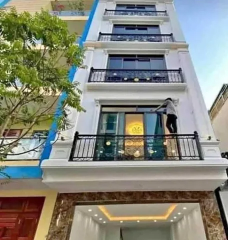 Bán nhà Vân Canh, Hoài Đức mặt đường 10m kinh doanh 70M 5 Tầng, thang máy, full nội thất