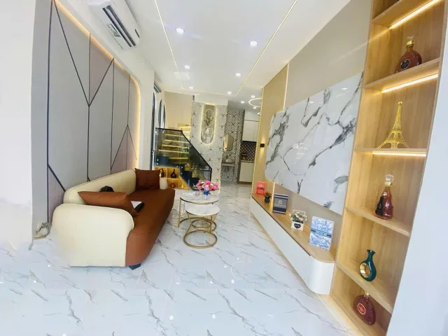 L1660 ⭐️ Nhà Mặt tiền Lê Lai Gò Vấp, SHR, Lô góc, Đ.10m, 2 tầng, 2.8x7m, 5.x tỷ x nhỏ
