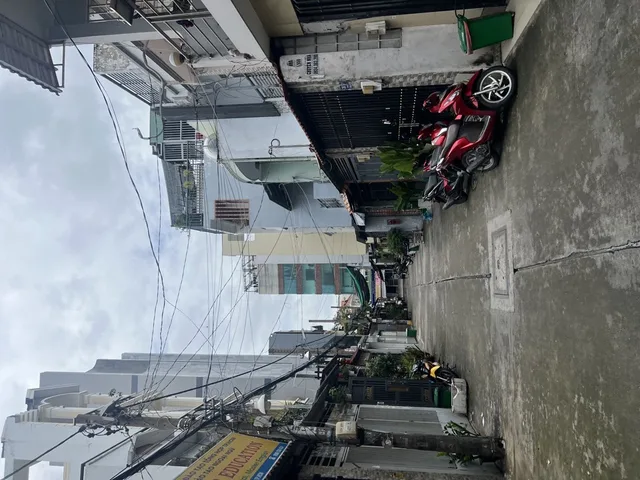 Bán nhà 4 Tầng - Hẻm ôtô Thông, DT 72m² ngang 4m giá 7.9 tỷ Phường Bình Hưng Hòa