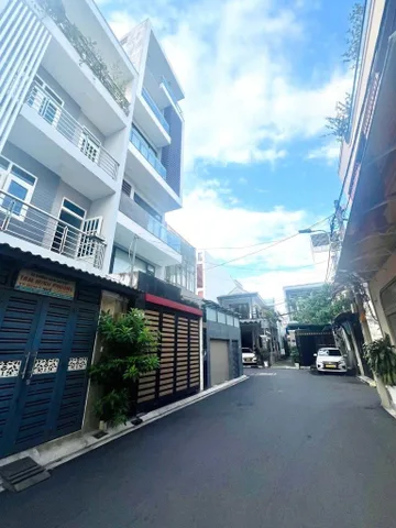 Bán nhà Lê Thúc Hoạch HXH 4 tầng (5.3m x 15m)  giá 9.6 tỷ Phường Phú Thọ Hòa