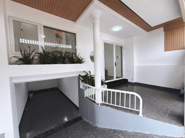 NHÀ HẺM 102 NGUYỄN TẤT THÀNH