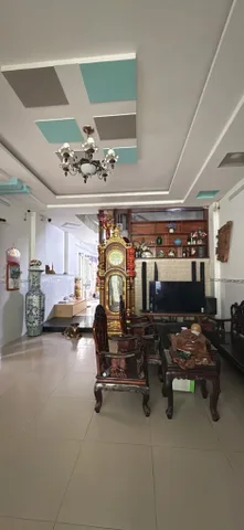 Bán nhà 3 Tầng, Hẻm ôtô, DT: 100m² ngang 5m giá 6 tỷ Phường Bình Tân