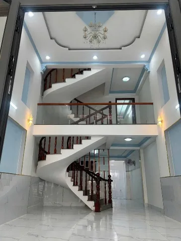Bán nhà 68.3m² full thổ cư ngang 4.5m giá 5.3 tỷ tại Phường Trung Mỹ Tây