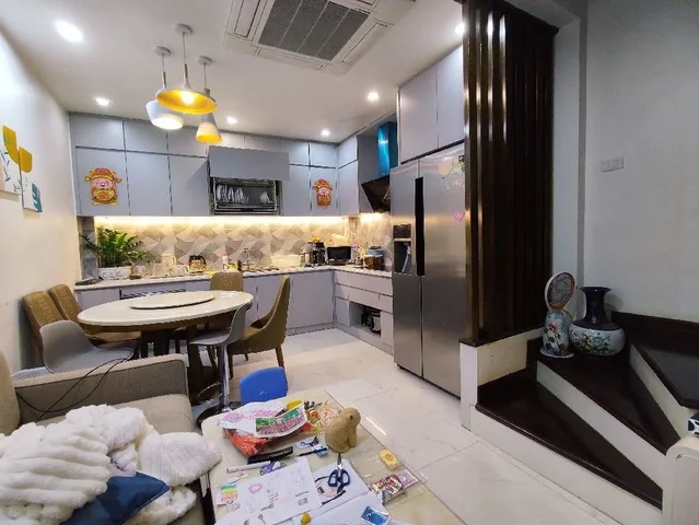 Bán nhà Hoàng Văn Thái 43,8m² ngang 4m giá 18 tỷ Phường Phương Liệt