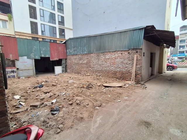 Bán đất Đàm Quang Trung, Long Biên, 51m2, mặt tiền 5.8m giá 10.8 tỷ