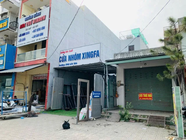 Bán đất Mt Nguyễn Duy Trinh. Có vĩa hè rộng vi vu. Ko lộ giới * 4.4 x18.7