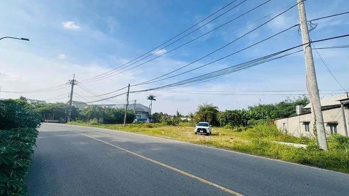 Bán đất 206.5m² ngang 5.5m giá 2.4 tỷ Xã Tân An Hội mặt tiền Nguyễ văn khạ
