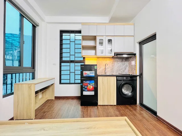 Ngay ngã tư sở, Trường Chinh
50m xây 7 tầng thang máy mặt tiền 4m
10 phòng full đồ