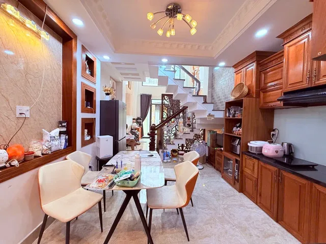 Bán Gấp Nhà Phố  Mới Xây 5 Tầng Khu Phân Lô Chuẩn Ngay Trương Thị Hoa Tân Thới Hiệp Q12