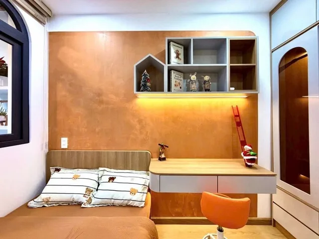 Sát mặt tiền Cách Mạng Tháng Tám - 34M2 - Nhà mới cóng vào ở ngay - Hẻm thoáng hàng xóm lịch sự - Nguồn thuê 12tr - Hơn 5 tỷ xíu