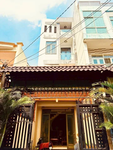 🔥 KHU VỰC ĐẤT NGÔ – THỊ SỸ đang nổi lên như một điểm sáng:
	•	Không gian đồi thông, khí hậu mát mẻ, phù hợp nghỉ dưỡng cao cấp
	•	Mức giá hiện tại còn “mềm” so với tiềm năng tăng trưởng