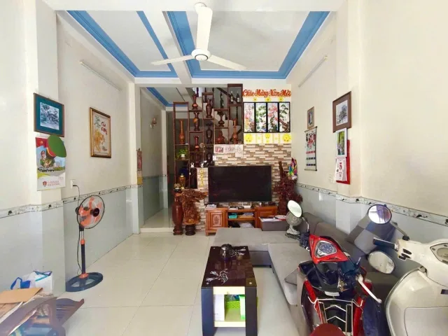 🚗 BÁN NHÀ 3 TẦNG - 52M2( 4*13) - HOÀN CÔNG - DÂN CƯ HIỆN HỮU - HẺM XE HƠI - GẦN TRƯỜNG ĐH MAKETING - LONG TRƯỜNG, THỦ ĐỨC.(N)