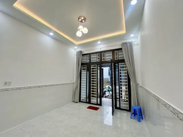 🚗 BÁN NHÀ 3 TẦNG - 56M2( 4*14), HOÀN CÔNG, KHÔNG QH, LG - 3PN, 4WC - HẺM XE HƠI 8M - GẦN CHỢ, UBND - P. LONG TRƯỜNG, THỦ ĐỨC.(T)