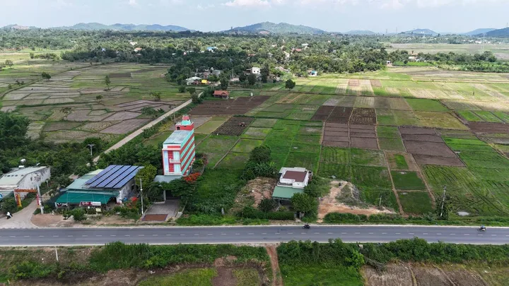 Bán nhà 732.3m² ngang 20m giá 5 tỷ Xã Ea Na, thổ cư 400m2