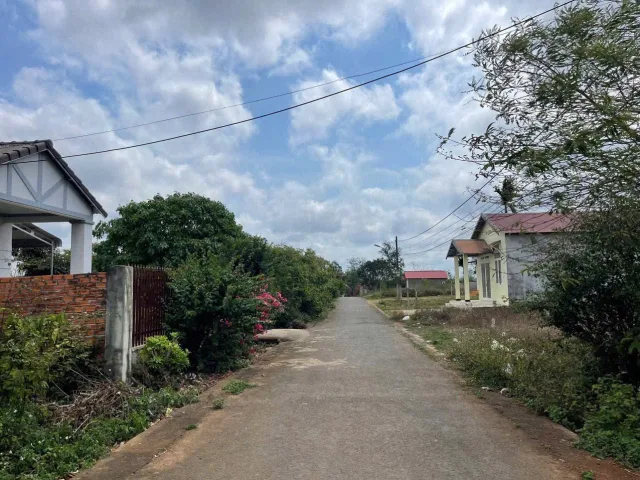 Đất Komleo sát bên Đại Lộ Võ Nguyên Giáp 5x22 thổ cư đường nhựa lớn bán 1ty099tr