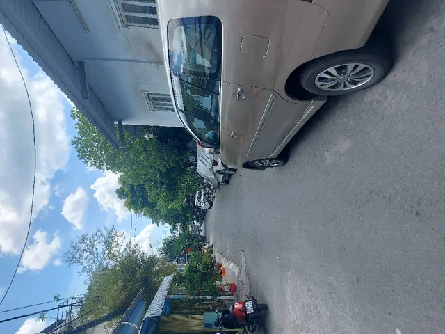 Nhà phố 2 tầng ngay cầu Tân Thuận; 56m2 2PN; không quy hoạch; cách Q4 chỉ 400m