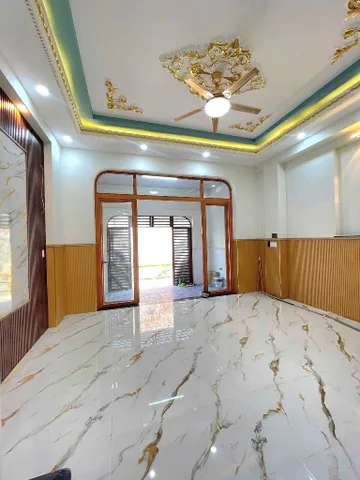 BÁN NHÀ ĐẸP SÁT HƯƠN.G LỘ 2 - CẦU VƯỢT Hl2 - 4PN - HẺM ÔTÔ - ( 6.2X11M )