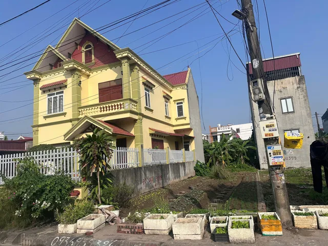 09/12/2025.Bán đất 92,6m² ngang 4,95m giá 3.52 tỷ phân lô tổ 6 thị trấn An Dương. liên hệ 0362558882