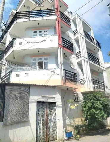 Nhà lô góc 5 tầng Lê Văn Quới  Dtsd (4,5×16), hẻm xe tải thông, giá 6 tỷ