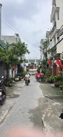 Bán nhà 4 Tầng, Hẻm ôtô Thông, DT: 80m² ngang 4m giá 5.8 tỷ Phường Bình Tân